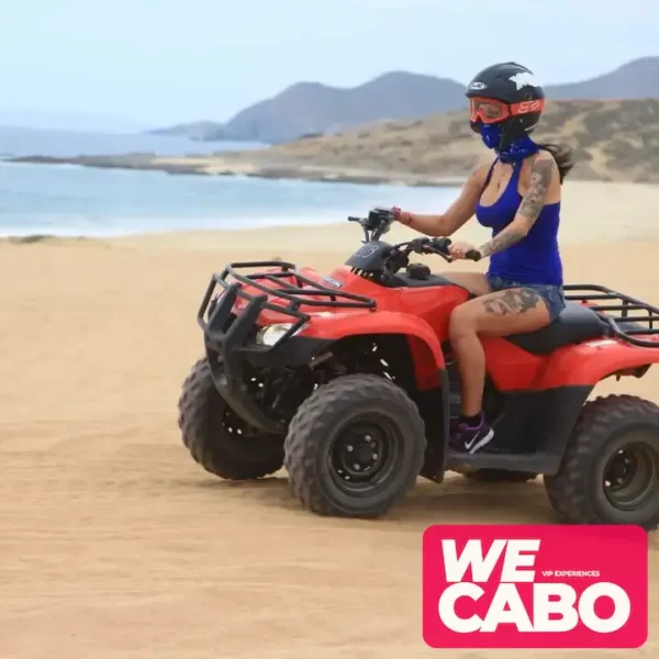 Imagen de un ATV recorriendo los paisajes de Migriño en el desierto de Baja California Sur con WECABO.